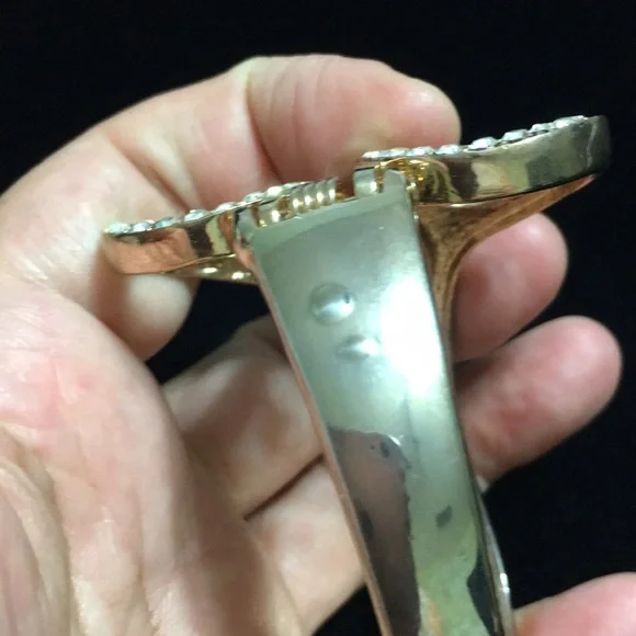 🖤Scissors💕design hinged bangle - Picture 6 of 15